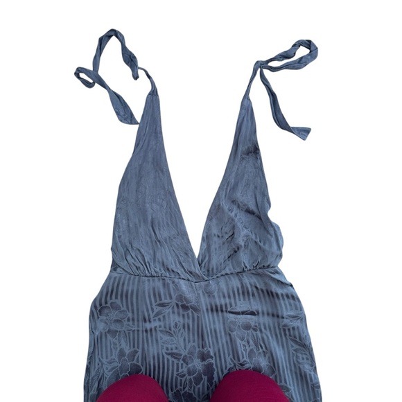 Stunning 70’s style floral open back flow halter jumpsuit size medium - Picture 4 of 11